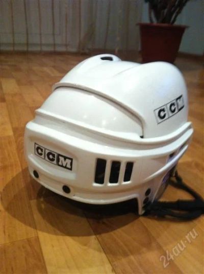 Лот: 2269853. Фото: 1. Хоккейный шлем CCM. Защита тела