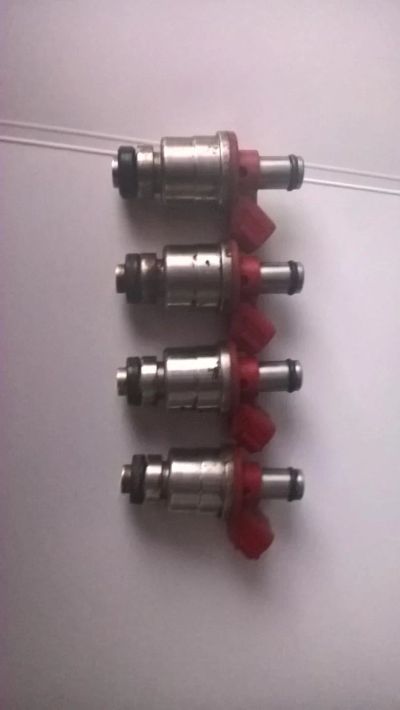 Лот: 10777278. Фото: 1. Форсунки subaru sg-5. Двигатель и элементы двигателя