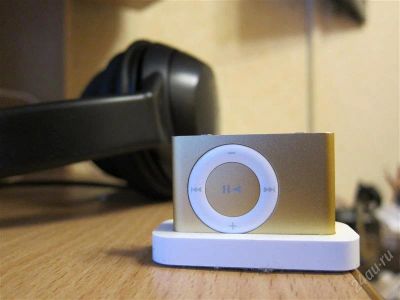 Лот: 787674. Фото: 1. Apple iPod Shuffle - 1Gb. Плееры