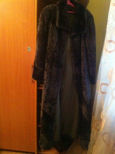 Лот: 8055356. Фото: 1. Мутоновая шуба с поясом 46 р за... Верхняя одежда