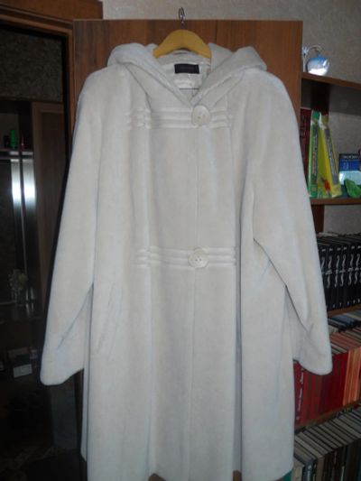 Лот: 20012123. Фото: 1. Пальто женское из Альпака. Верхняя одежда