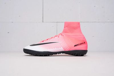Лот: 11250592. Фото: 1. Футбольная обувь Nike MercurialX... Кеды, кроссовки, слипоны