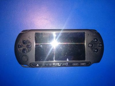Лот: 7292411. Фото: 1. Продам PSP-E1008 (На Запчасти). Игровые приставки, консоли
