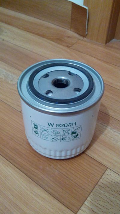 Лот: 11648995. Фото: 1. Фильтр масляный MANN W920/21. Расходные материалы