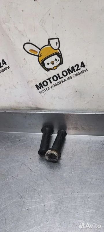 Лот: 22463253. Фото: 1. Грипсы Suzuki gsx 600 750 srad. Запчасти
