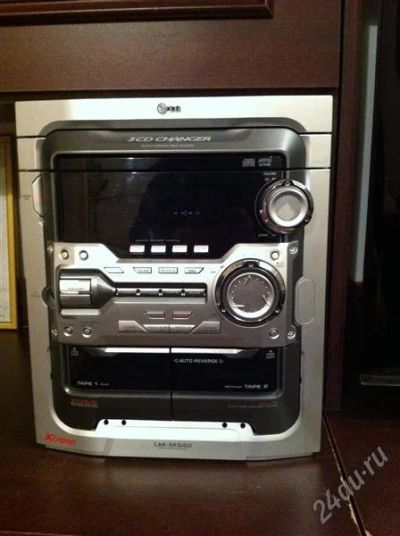 Лот: 1658225. Фото: 1. музыкальный центр mp3 LG LM-M340. Музыкальные центры, магнитолы