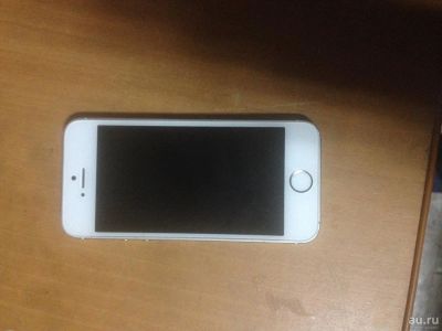 Лот: 8474250. Фото: 1. Iphone 5s gold 16gb. Смартфоны