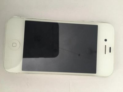 Лот: 7900694. Фото: 1. iphone 4 8gb white. Кнопочные мобильные телефоны