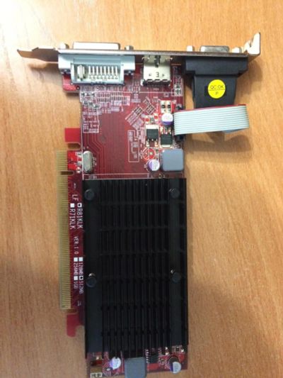 Лот: 6198905. Фото: 1. ATI Radeon HD 5450. Видеокарты