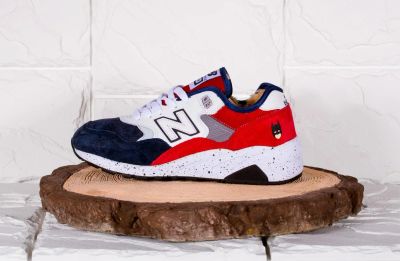 Лот: 10822977. Фото: 1. Кроссовки женские New Balance... Кеды, кроссовки, слипоны