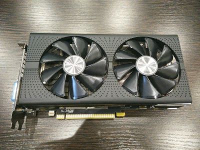 Лот: 17381647. Фото: 1. Sapphire Pulse RX570. Видеокарты