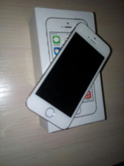 Лот: 6940752. Фото: 1. iPhone 5s. Смартфоны