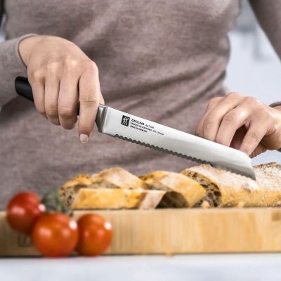 Лот: 24937609. Фото: 1. Нож хлебный Zwilling All Star... Столовые приборы, ножи