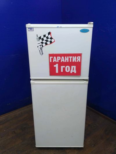 Лот: 14070080. Фото: 1. Холодильник (эконом) бирюса б-22... Холодильники, морозильные камеры