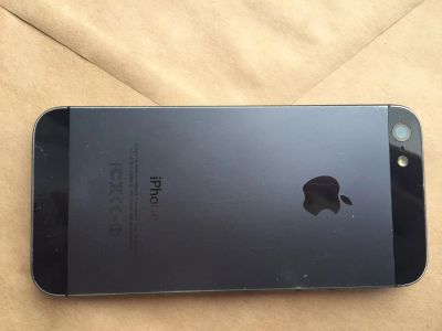 Лот: 7306807. Фото: 1. отдам iphone 5 по последней ставке. Смартфоны