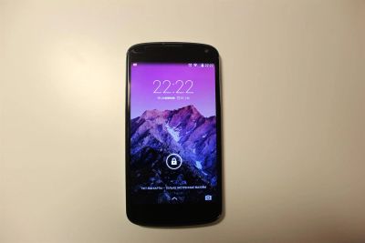 Лот: 3724497. Фото: 1. Nexus 4 16gb white. Смартфоны