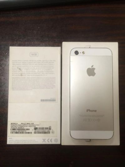 Лот: 6189888. Фото: 1. Apple IPhone 5. Смартфоны