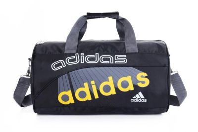 Лот: 7155228. Фото: 1. Сумка спортивная Adidas Черная. Сумки