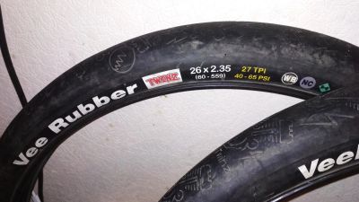 Лот: 11281220. Фото: 1. Покрышка Vee Twinz City 26-2.35... Запчасти