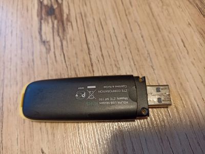 Лот: 22840297. Фото: 1. Usb modem модем юсб beeline Билайн... Беспроводные модемы