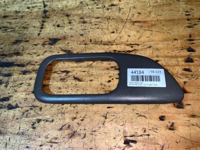Лот: 18536722. Фото: 1. Рамка Nissan Presage U30 KA24DE... Другое (автозапчасти)