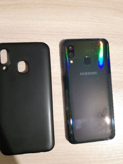 Лот: 16297927. Фото: 1. Samsung Galaxy a40. Смартфоны