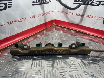 Лот: 18960514. Фото: 1. Форсунка топливная Toyota Wish... Топливная система