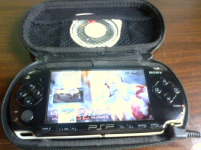 Лот: 7449675. Фото: 1. PSP Slim 2008, флешка 8Gb, чехол... Игровые приставки, консоли
