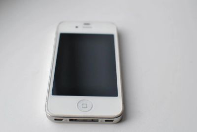 Лот: 4130596. Фото: 1. Iphone 4s, 16GB. White (белый... Смартфоны