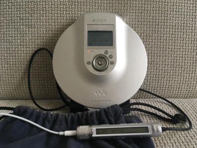 Лот: 11496126. Фото: 1. CD MP3 плеер Sony Walkman D-NE900. Плееры