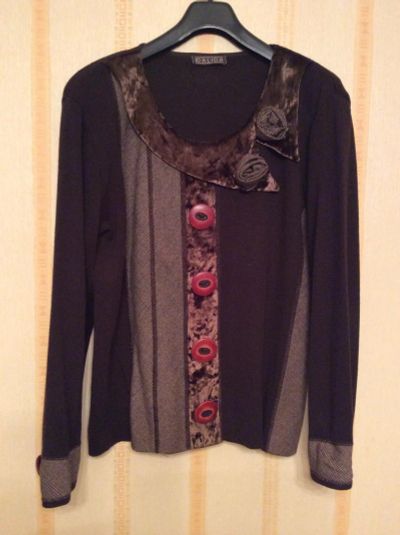 Лот: 6322735. Фото: 1. Интересный джемпер для взрослой... Свитеры, толстовки, худи