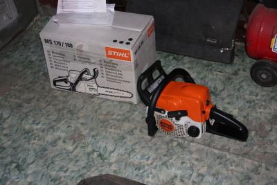 Лот: 23266250. Фото: 1. Бензопила Stihl MS 180. Бензо-, мотоинструмент