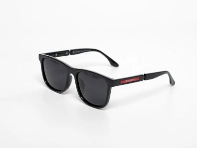 Лот: 21773726. Фото: 1. Очки Prada. Очки солнцезащитные