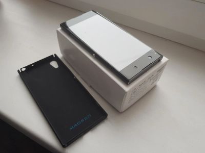 Лот: 10669873. Фото: 1. Sony Xperia XA 1. Смартфоны