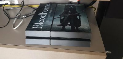 Лот: 14750989. Фото: 1. PS4. Игровые приставки, консоли