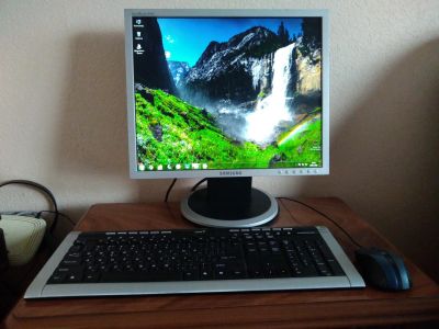 Лот: 15400700. Фото: 1. Компьютер Pentium Dual-Core E-5200... Шлейфы, кабели, переходники