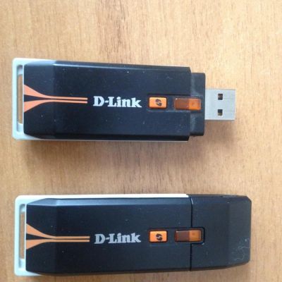 Лот: 6955520. Фото: 1. Беспроводной USB-адаптер dwa-125. WiFi, Bluetooth адаптеры