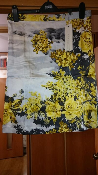Лот: 8145744. Фото: 1. Новая итальянская юбка известного... Юбки