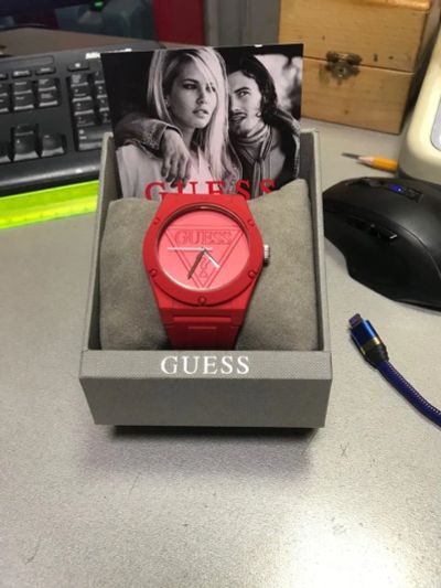 Лот: 17066117. Фото: 1. Часы наручные Guess Originals... Оригинальные наручные часы