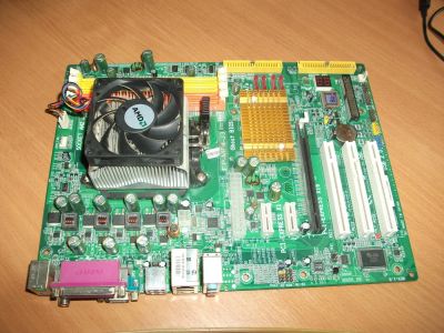 Лот: 4242067. Фото: 1. Продам материнскую плату EPoX... Материнские платы