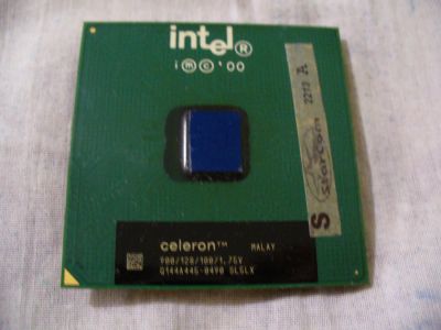 Лот: 6602781. Фото: 1. Процессор Intel Celeron 900. Процессоры