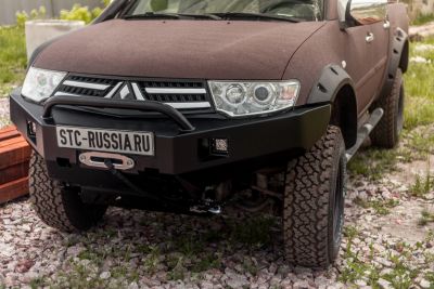 Лот: 14997581. Фото: 1. Бампер силовой передний Mitsubishi... Навесные силовые механизмы