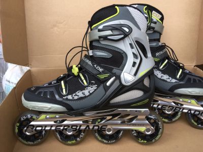 Лот: 11866515. Фото: 1. Роликовые коньки Rollerblade spark... Роликовые коньки, скейтборды, самокаты