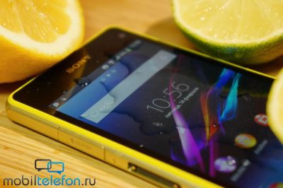 Лот: 5272965. Фото: 1. sony xperia z1, цвет лайм. Кнопочные мобильные телефоны