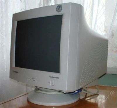Лот: 2757465. Фото: 1. Samsung SyncMaster 550b. ЭЛТ-мониторы