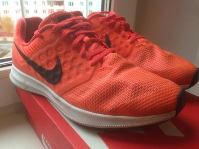 Лот: 11562039. Фото: 1. Кроссовки Nike. Кеды, кроссовки, слипоны