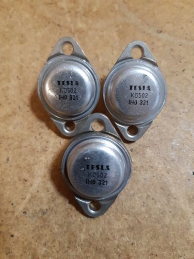 Лот: 19963970. Фото: 1. Транзисторы TESLA KD502 3шт. Транзисторы