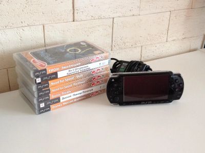 Лот: 7769270. Фото: 1. PSP 2004. Игровые приставки, консоли