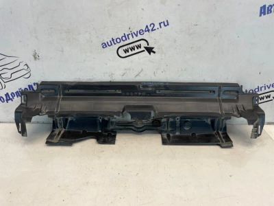 Лот: 23503811. Фото: 1. Дефлектор радиатора Volkswagen... Двигатель и элементы двигателя