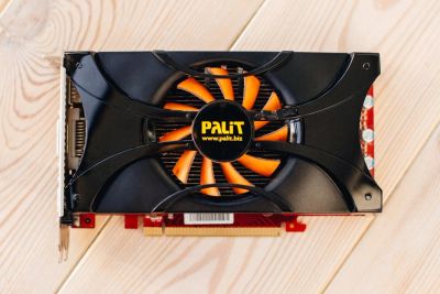 Лот: 8145269. Фото: 1. Видеокарта Palit GeForce GTX 460... Видеокарты